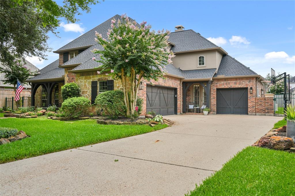 26 Waters Lake Boulevard