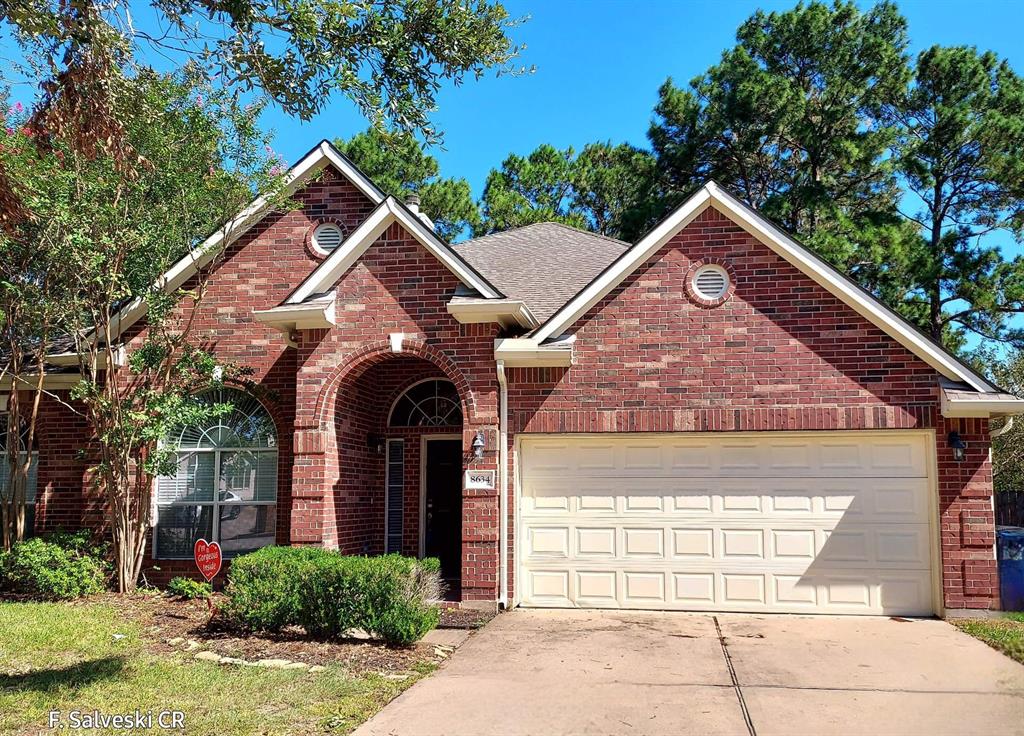 8634 Silver Lure Drive, Humble, Texas image 2