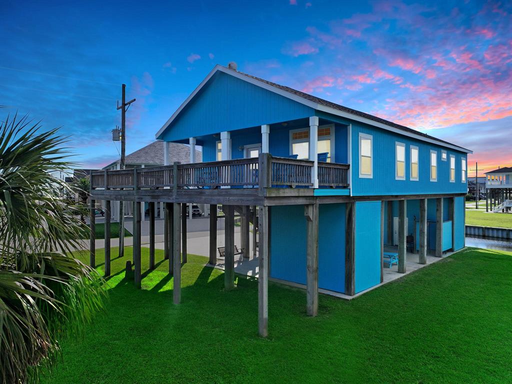 936 Surf Road