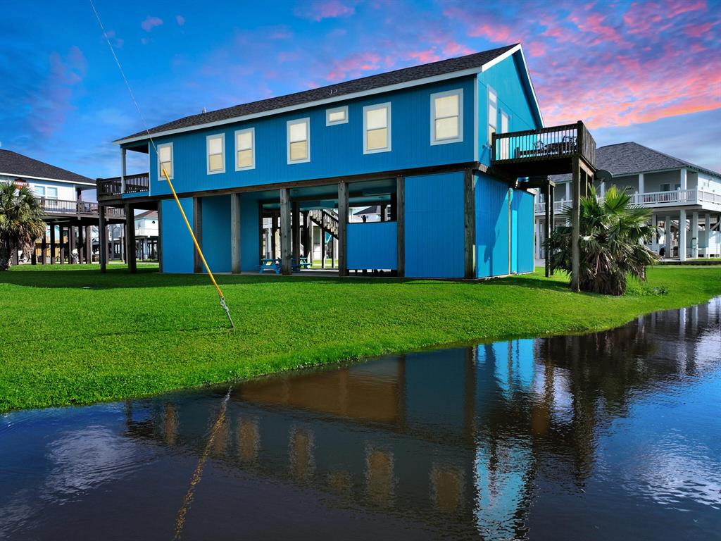 936 Surf Road