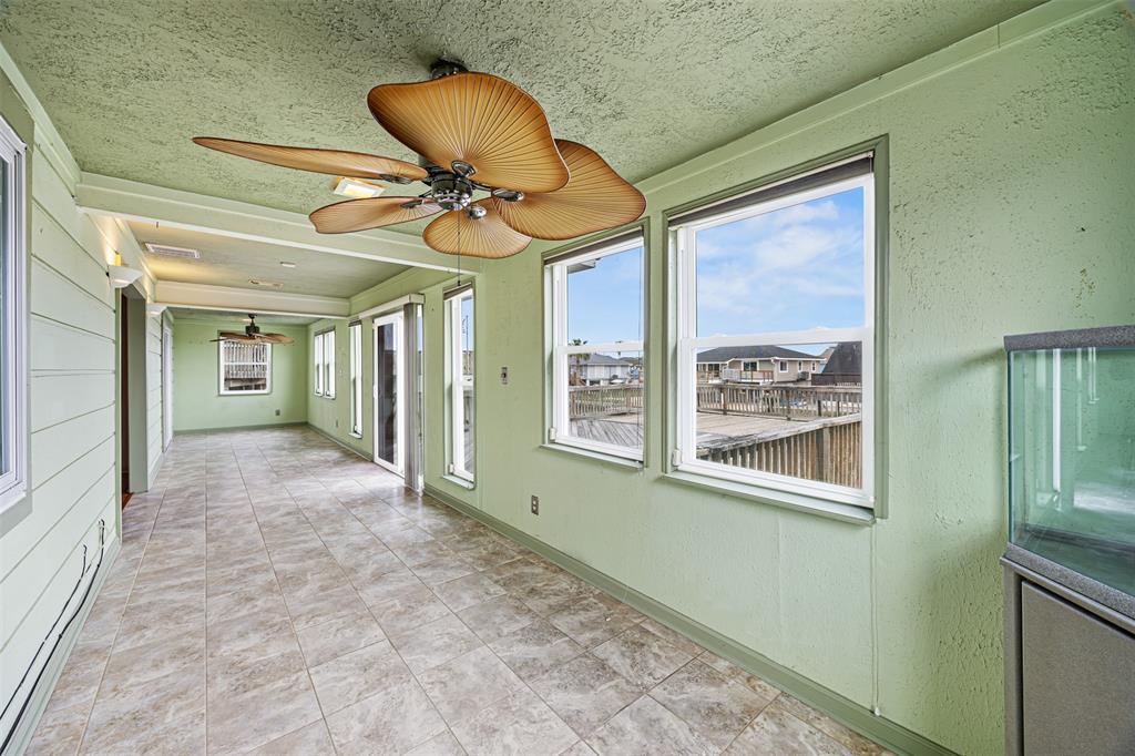 843 Marlin Street, Hitchcock, Texas image 17