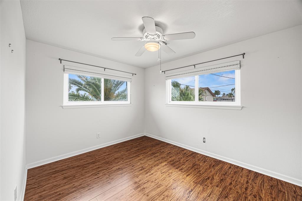 843 Marlin Street, Hitchcock, Texas image 18