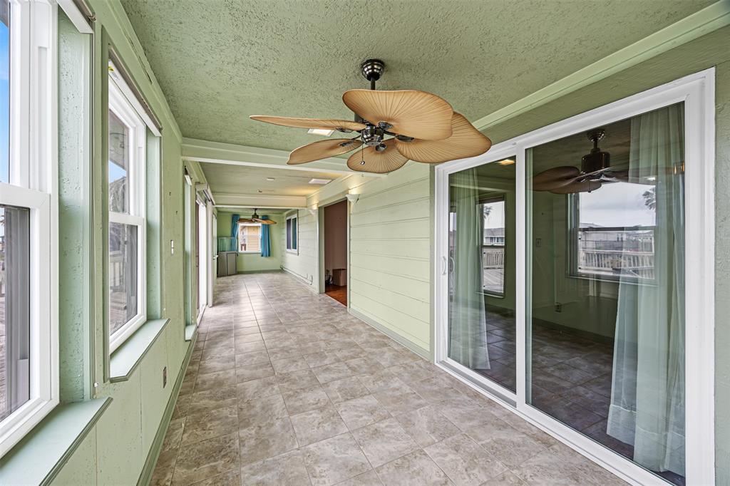 843 Marlin Street, Hitchcock, Texas image 16