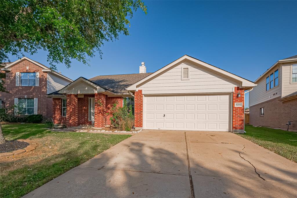 16310 Autumn Leigh Drive, Houston, Texas image 5
