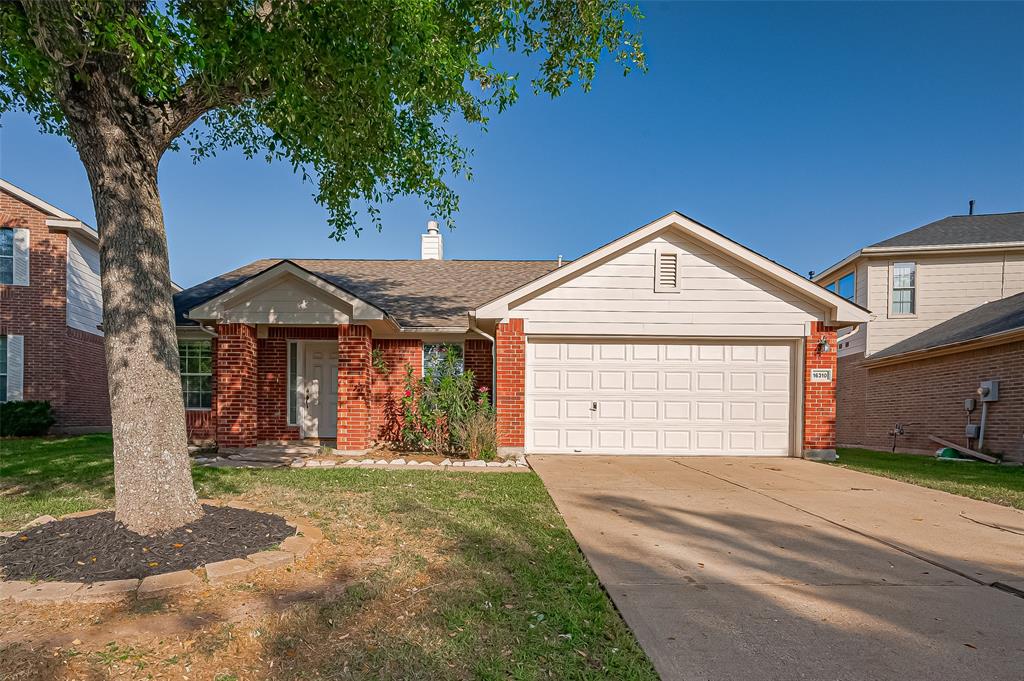 16310 Autumn Leigh Drive, Houston, Texas image 4