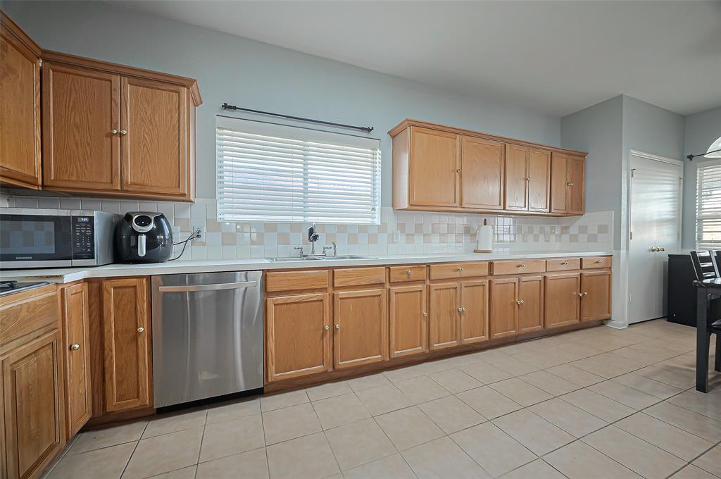 16310 Autumn Leigh Drive, Houston, Texas image 15