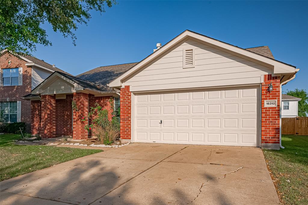 16310 Autumn Leigh Drive, Houston, Texas image 1