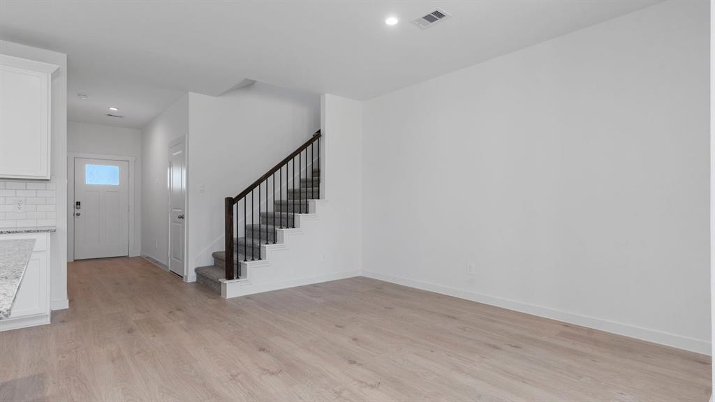 5030 Balcolm Drive, Fresno, Texas image 18