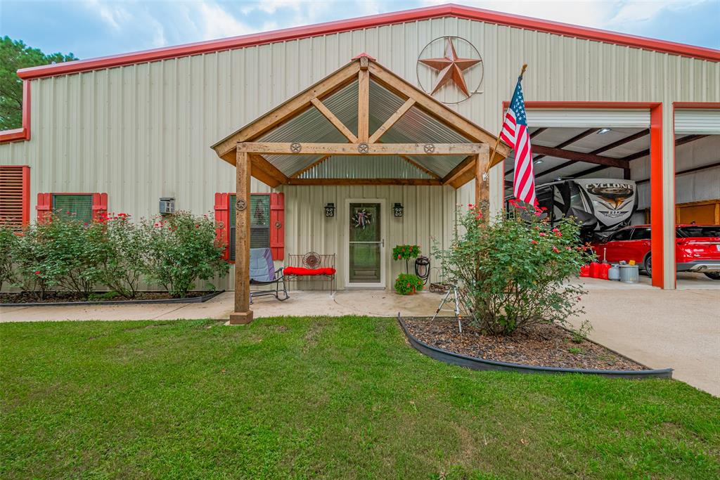 602 Fm 2693 Rd East