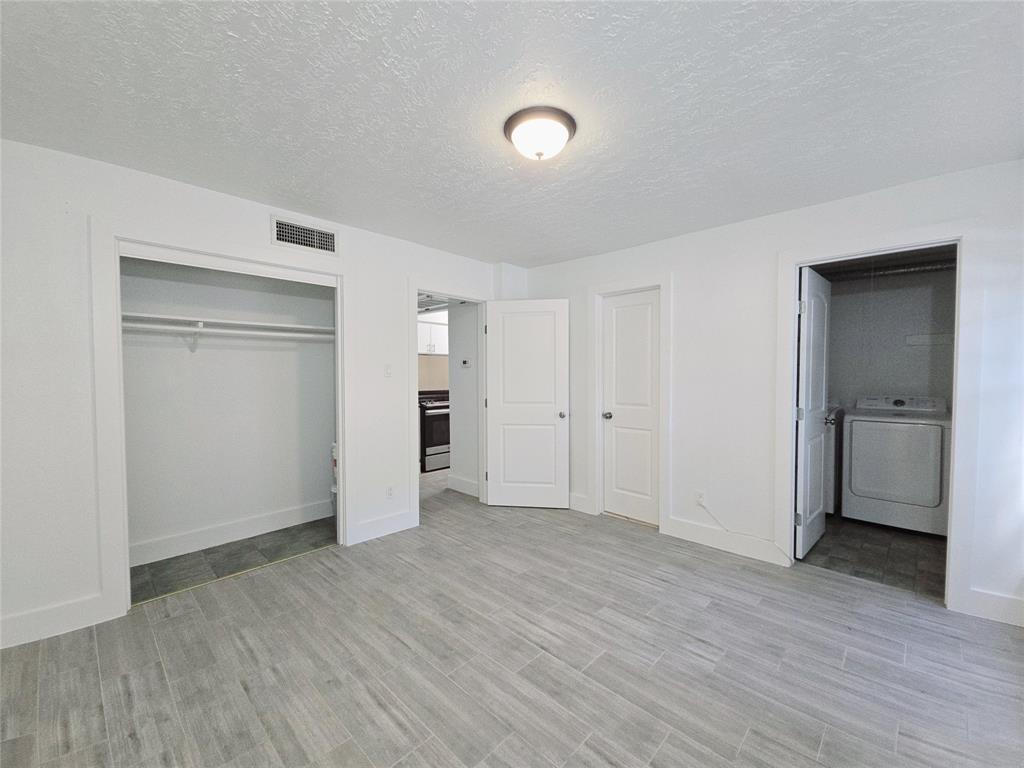 3224 Timmons Lane #111, Houston, Texas image 10