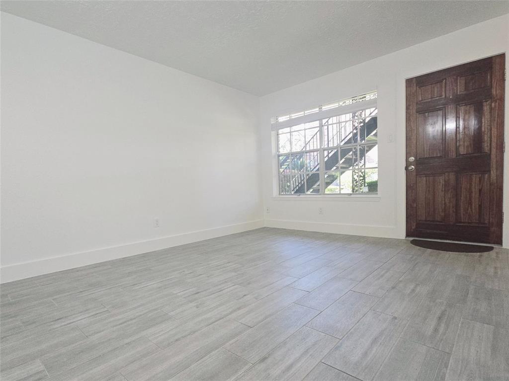 3224 Timmons Lane #111, Houston, Texas image 4