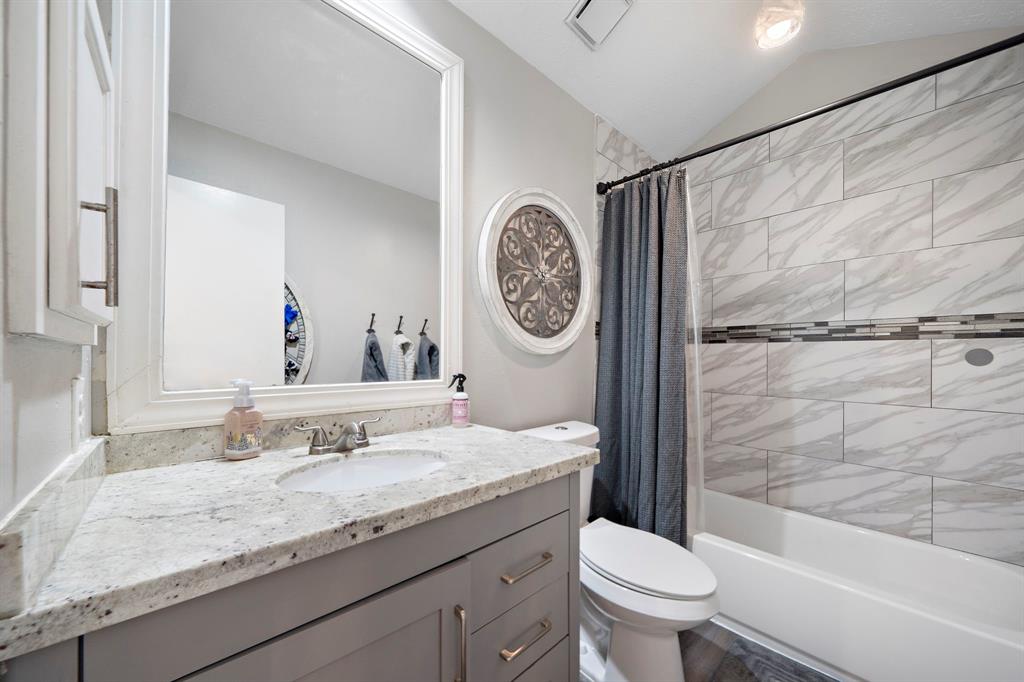 3808 Cottonwood Drive, La Porte, Texas image 31