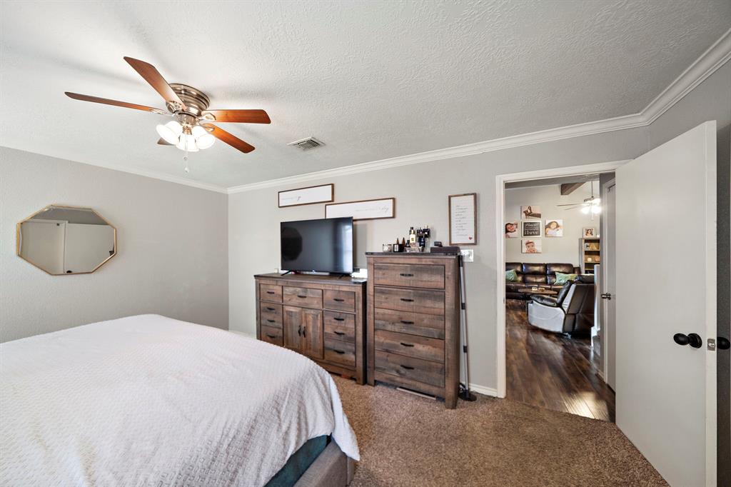 3808 Cottonwood Drive, La Porte, Texas image 24