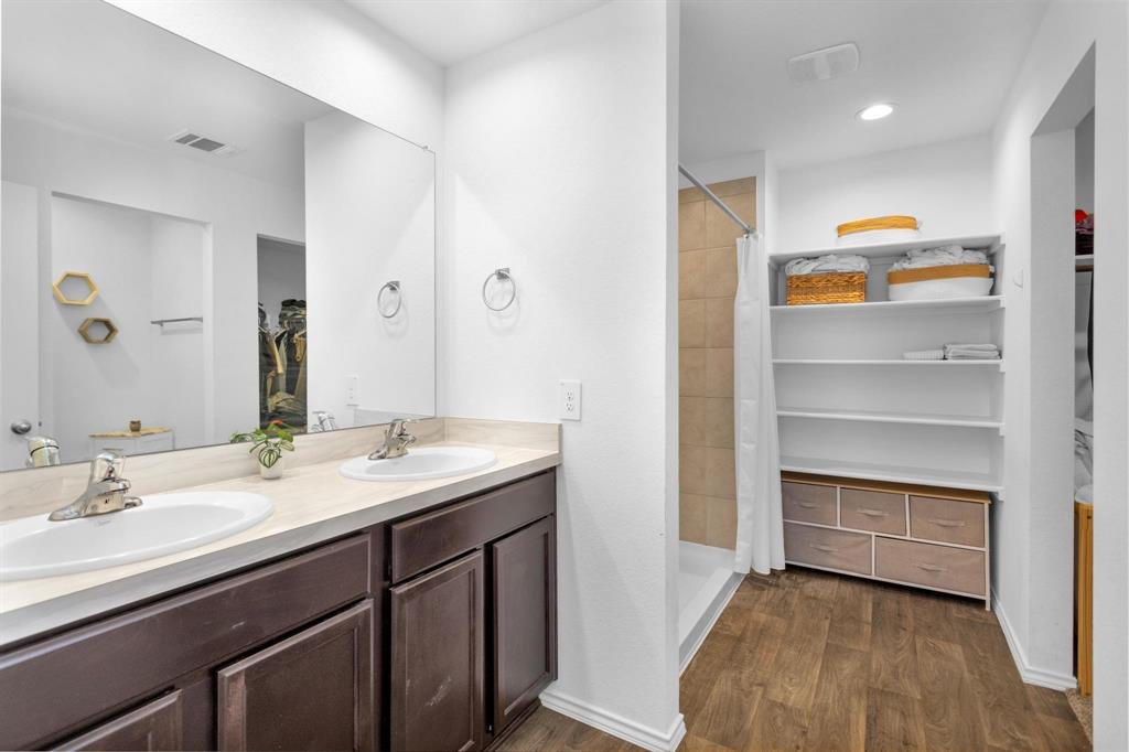14130 Carly Pines Court, Conroe, Texas image 16
