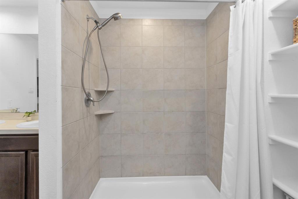 14130 Carly Pines Court, Conroe, Texas image 18