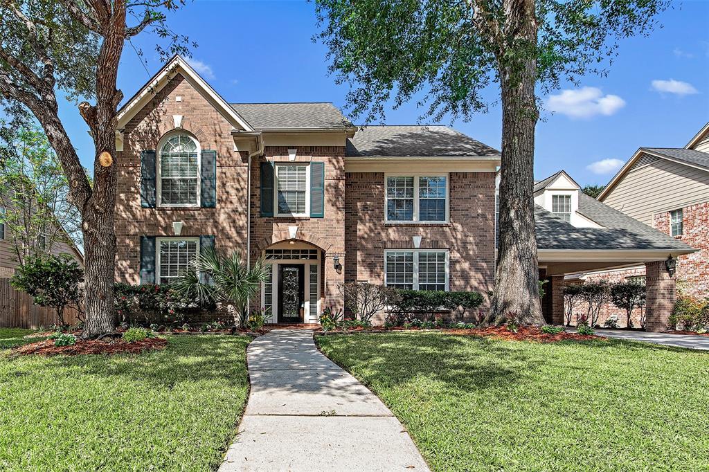 2314 Lochmere Way, Kingwood, Texas image 2
