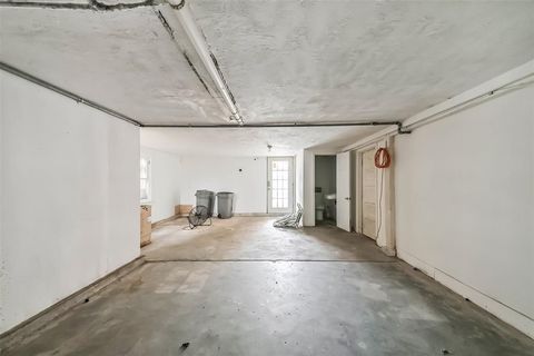listing image 43