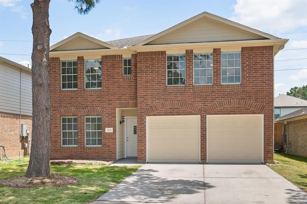 19222 Wading River Drive, Tomball, Texas image 2
