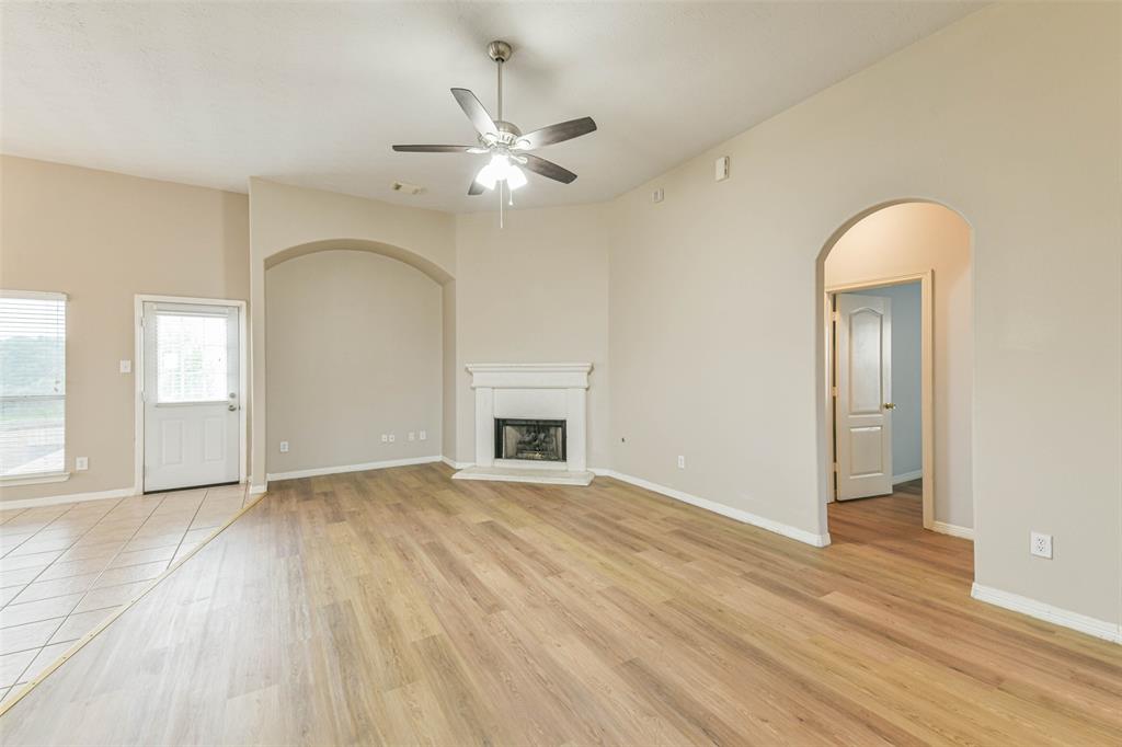 2212 Highland Crossing Drive