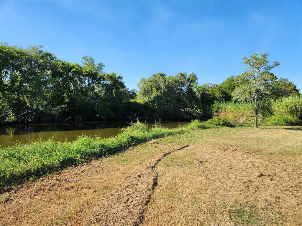 408 Kings Hill Road, Palacios, Texas image 8