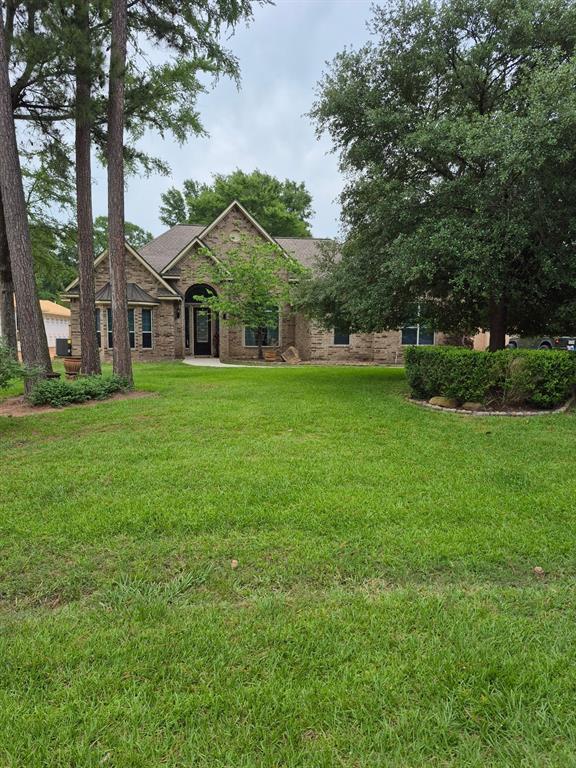 414 Garrett Drive, Magnolia, Texas image 2