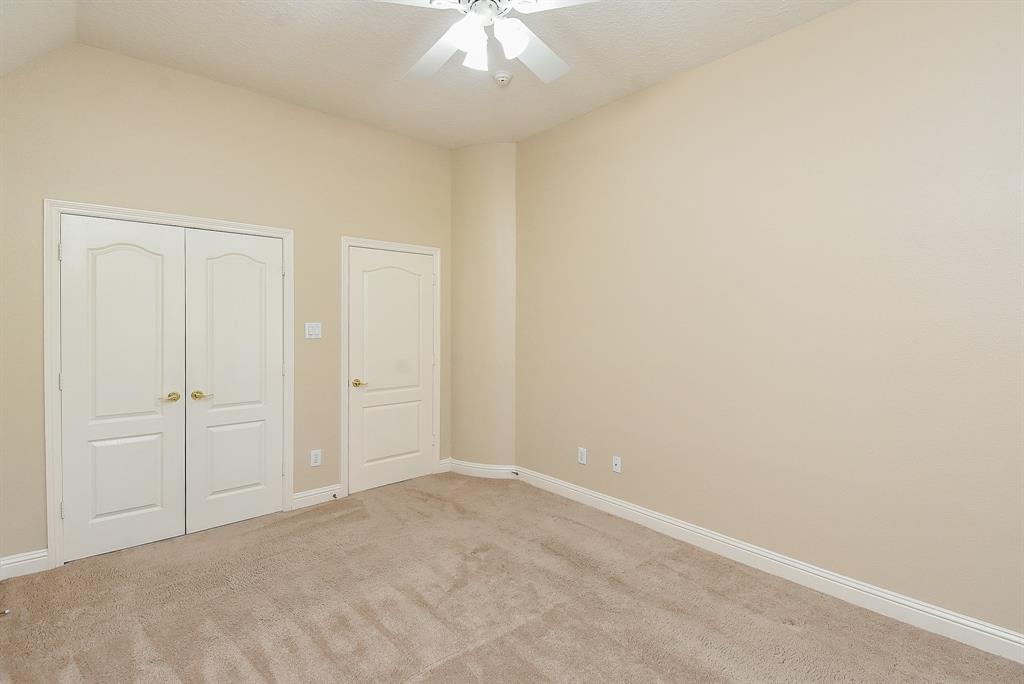 9610 Oakland Lake Way