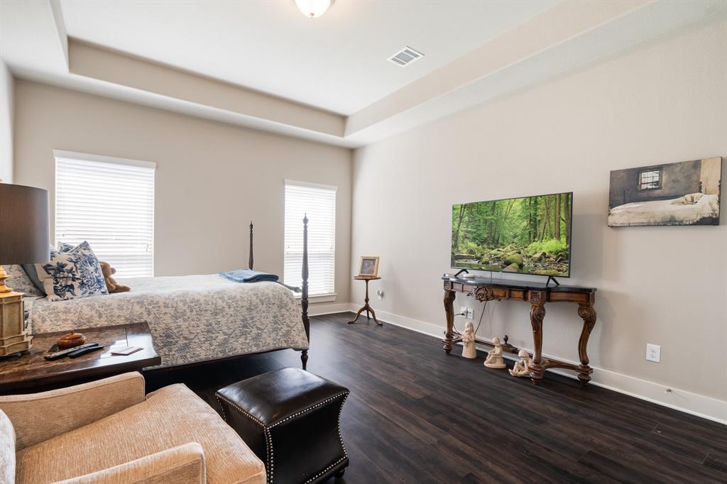 320 Black Walnut Court, Conroe, Texas image 15