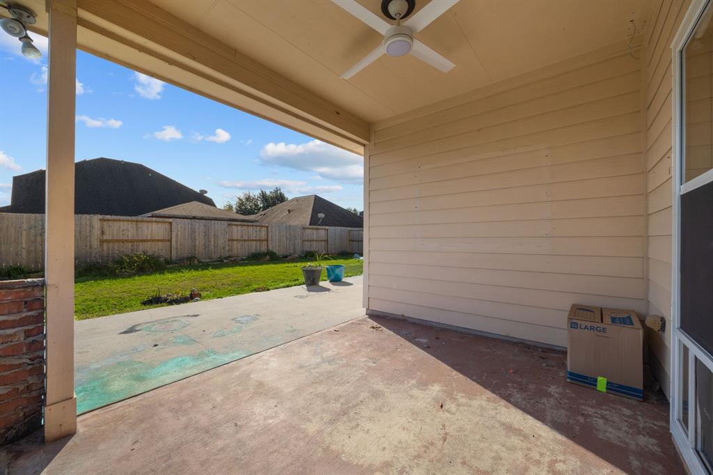 6102 Trout Court, Pearland, Texas image 29