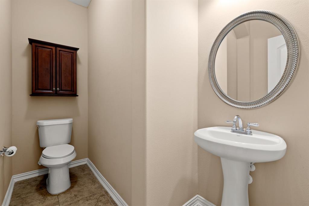 9710 Layton Ridge Drive, Humble, Texas image 30