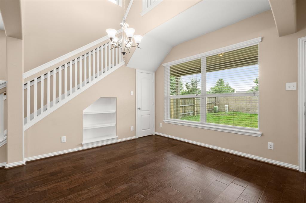 9710 Layton Ridge Drive, Humble, Texas image 10
