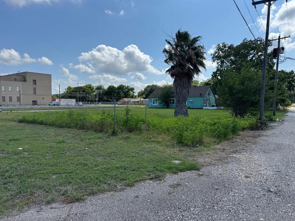6th Ave, Texas City, Texas image 14