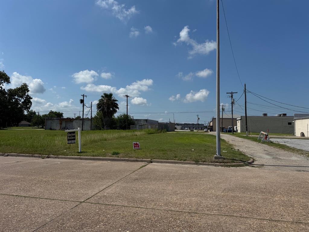 6th Ave, Texas City, Texas image 3