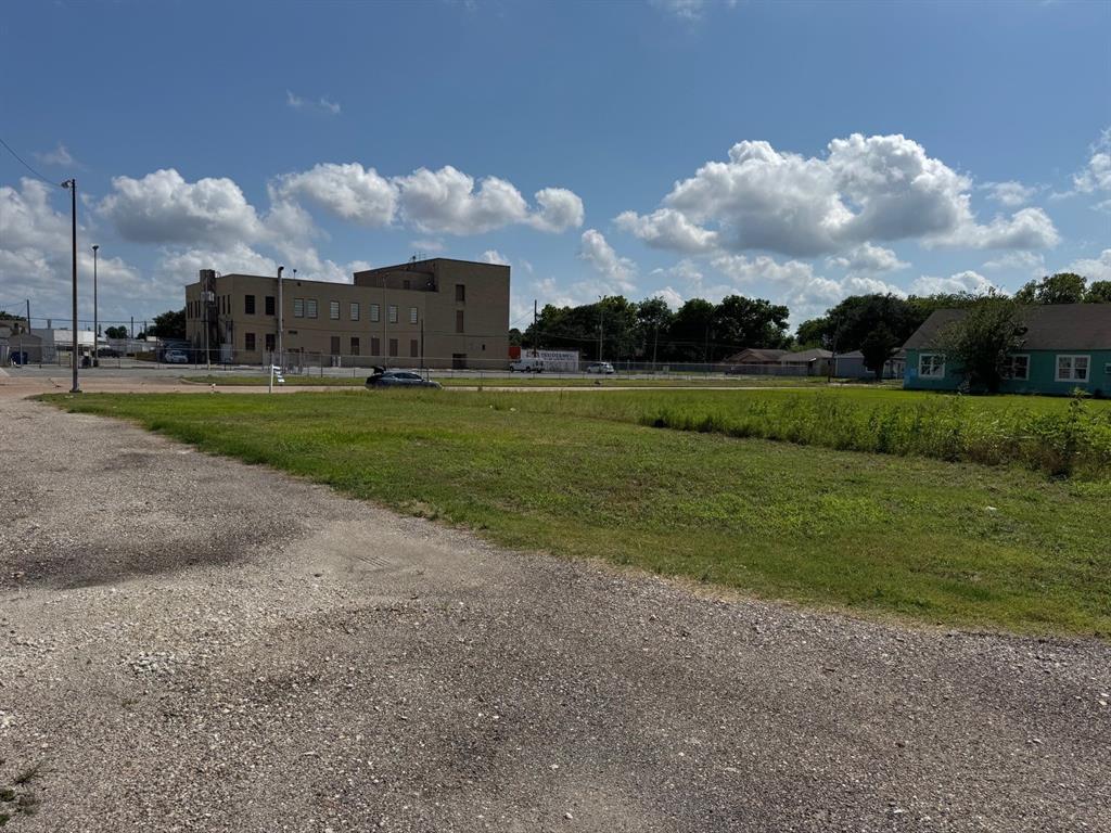 6th Ave, Texas City, Texas image 23