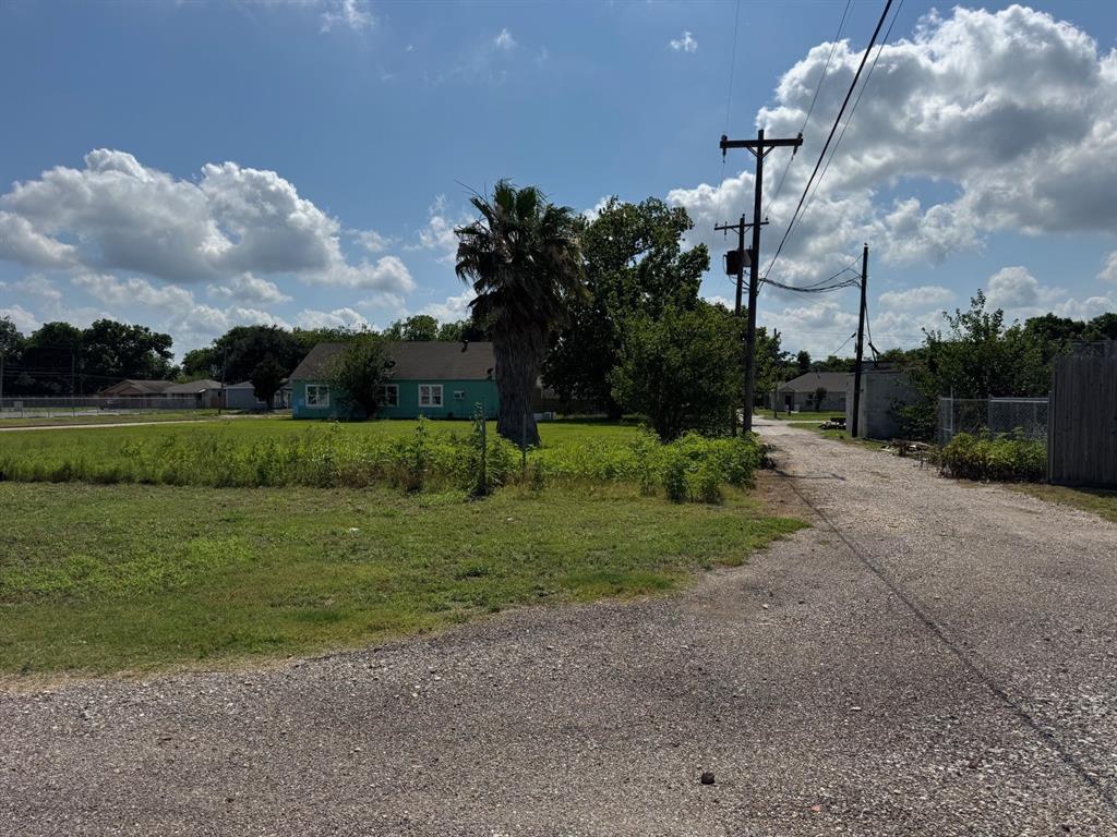6th Ave, Texas City, Texas image 21