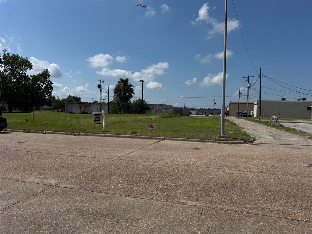6th Ave, Texas City, Texas image 2