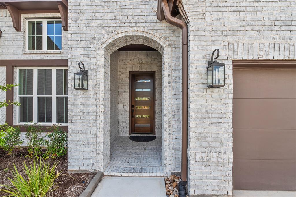 4225 Hollow Wind Way