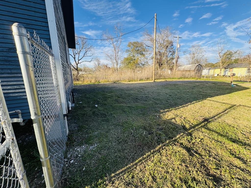 710 Ester Street, Dayton, Texas image 5