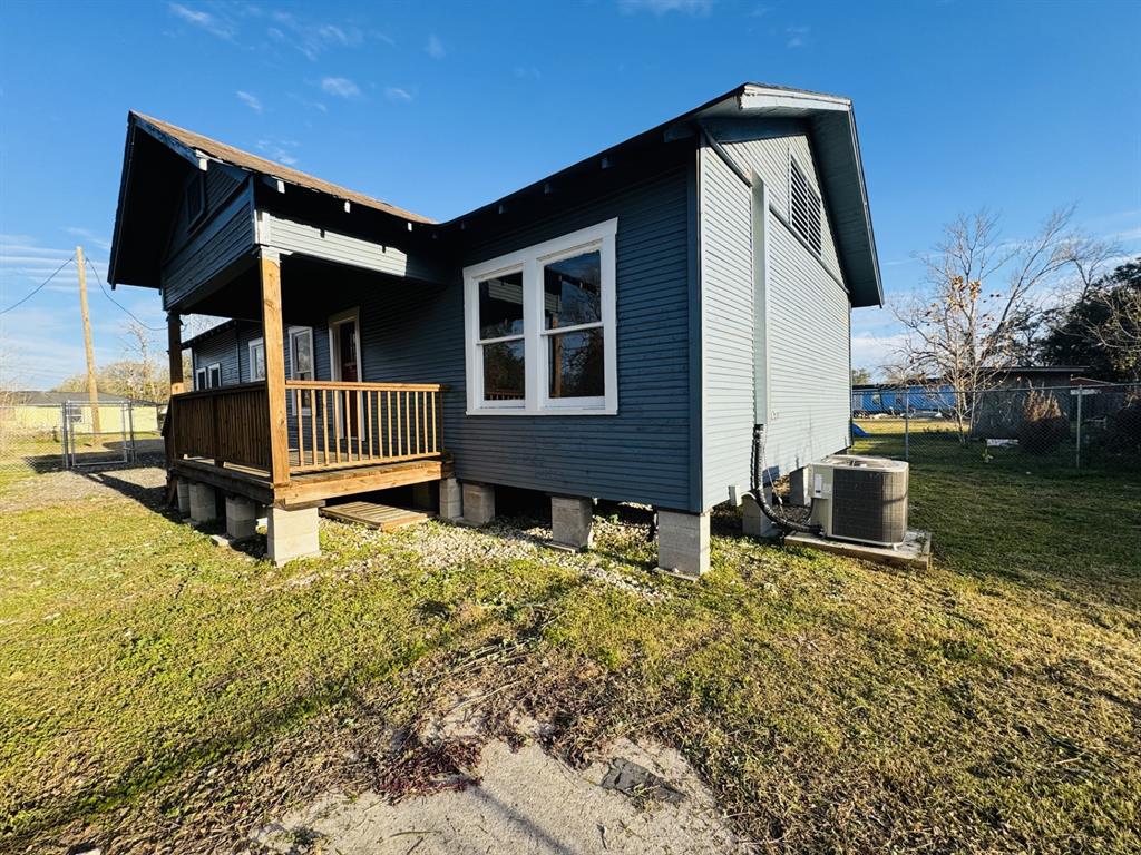 710 Ester Street, Dayton, Texas image 6