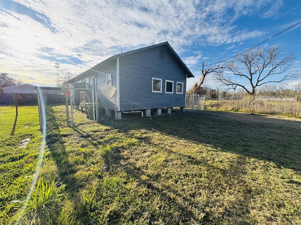 710 Ester Street, Dayton, Texas image 4
