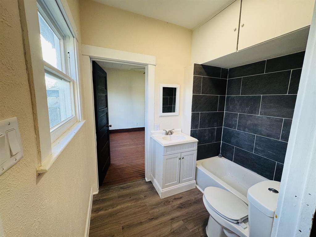 710 Ester Street, Dayton, Texas image 17