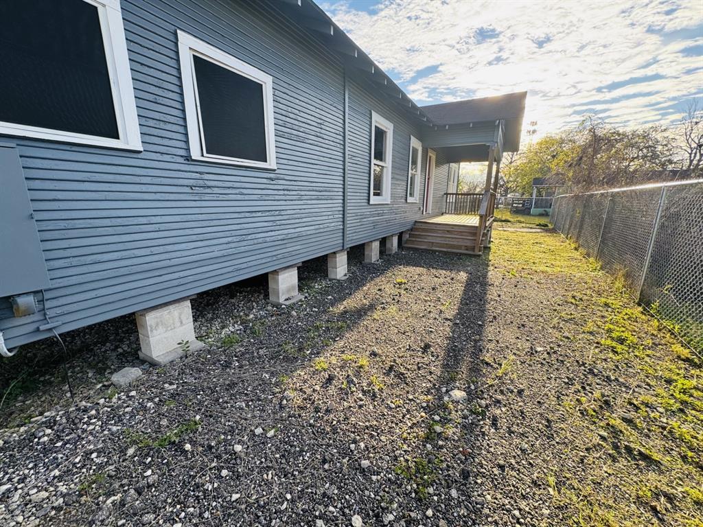 710 Ester Street, Dayton, Texas image 3