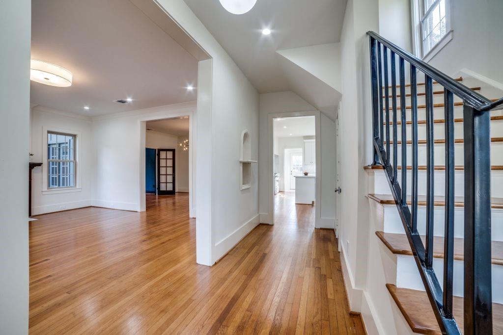 2402 Oakdale Street, Houston, Texas image 7
