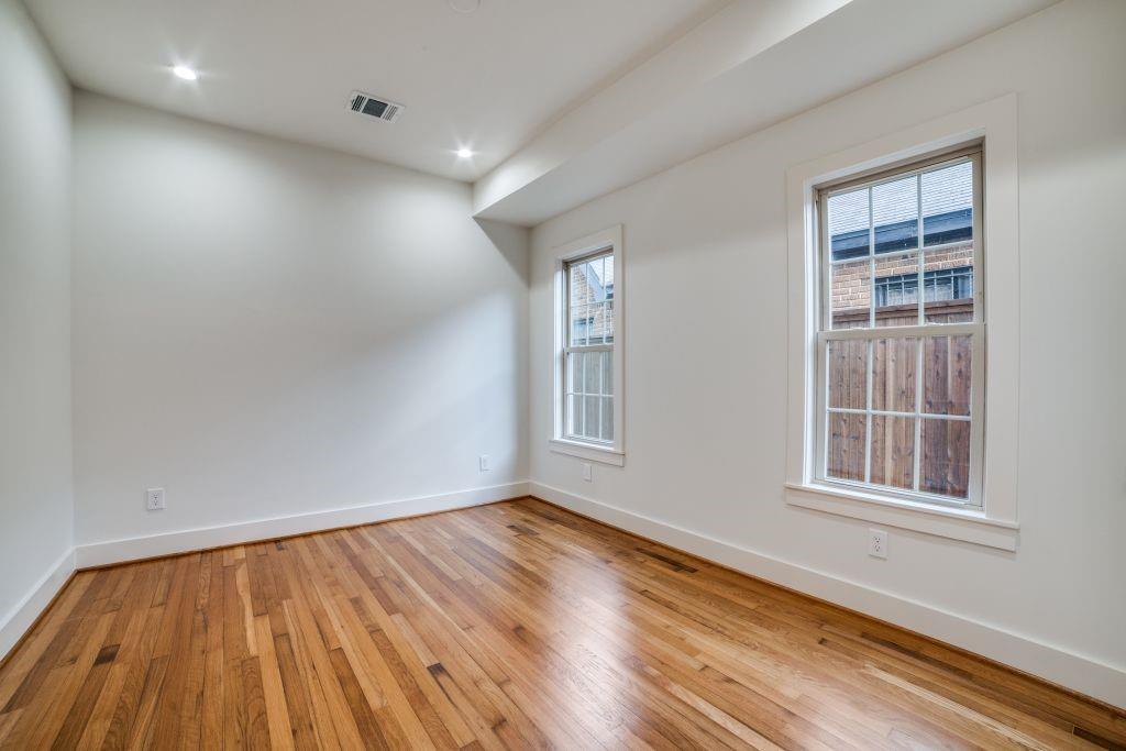 2402 Oakdale Street, Houston, Texas image 17