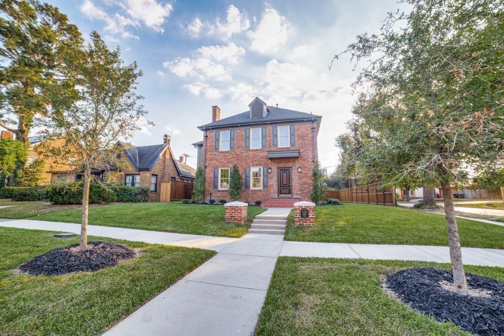 2402 Oakdale Street, Houston, Texas image 6