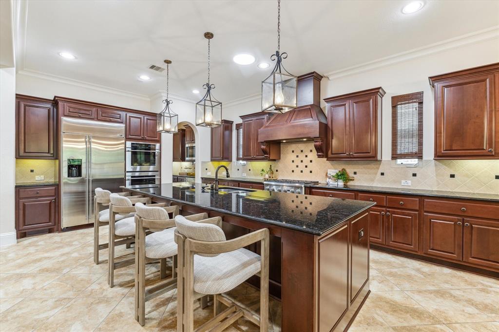 47 S Shasta Bend Circle, Spring, Texas image 16