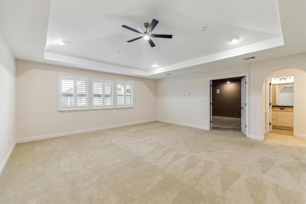 47 S Shasta Bend Circle, Spring, Texas image 34