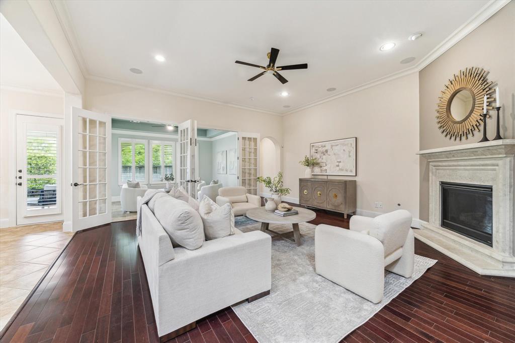 47 S Shasta Bend Circle, Spring, Texas image 10