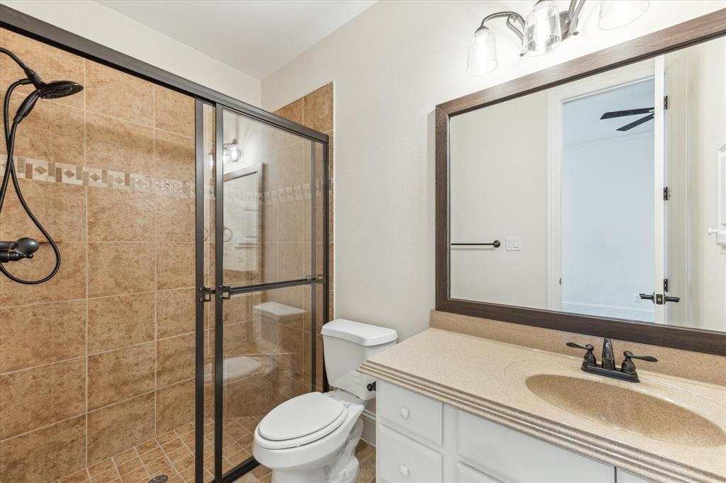 47 S Shasta Bend Circle, Spring, Texas image 30