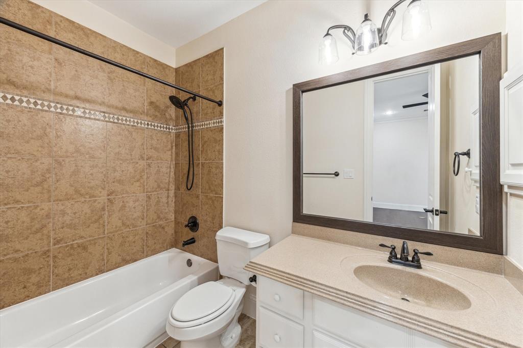 47 S Shasta Bend Circle, Spring, Texas image 31