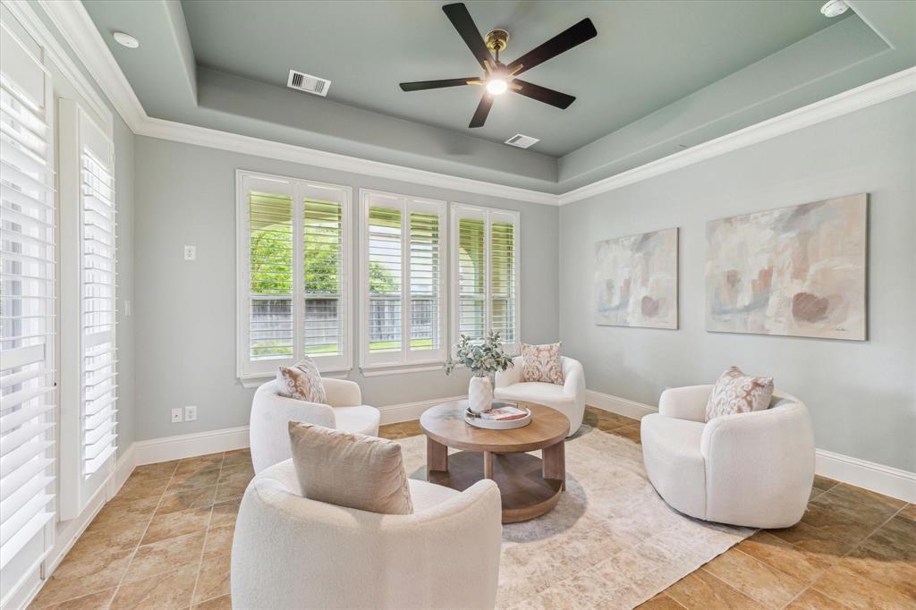 47 S Shasta Bend Circle, Spring, Texas image 13